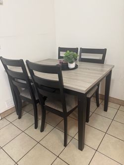 Dining Table Set