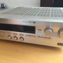 Yamaha RX V496 5.1 Channel 350 Watt Natural Sound AV Receiver