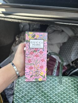 Pink Perfume