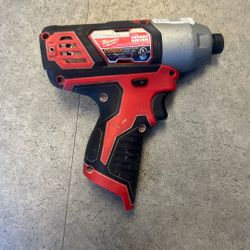 Impact Driver Milwaukee 1/4” Hex