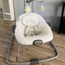 Baby Graco Swing