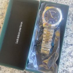 Lucky Fours Santos Watch W/Box•NEW•