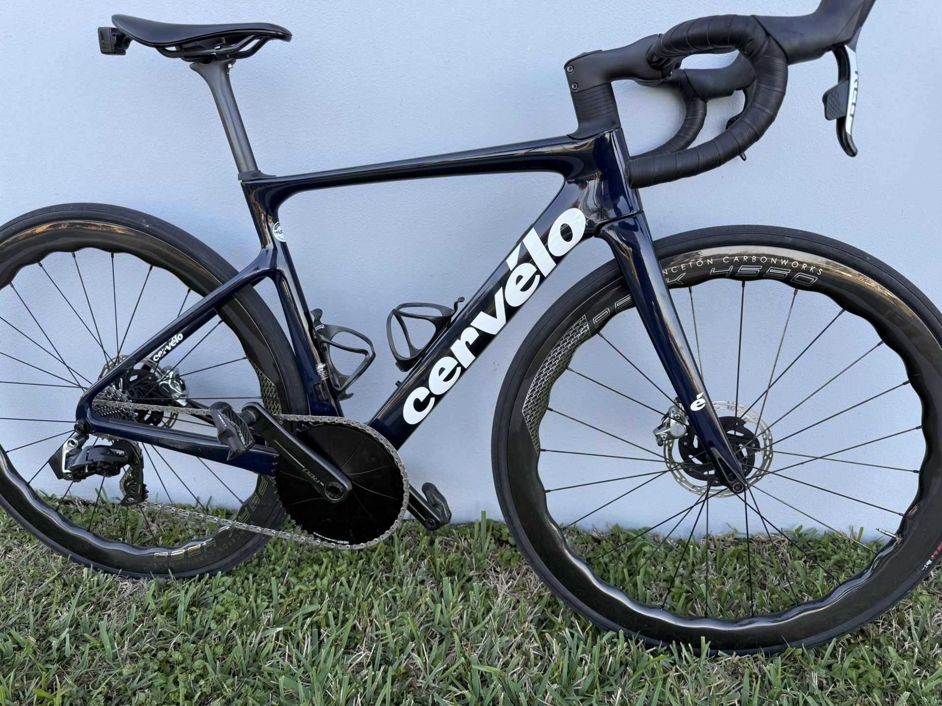 Cervelo Caledonia 5 Disc AXS Carbon Road Bike π¨π¦