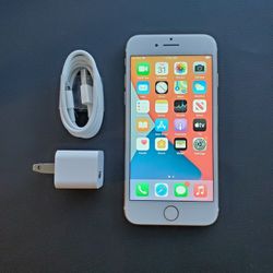 iPhone 7 - UNLOCKED - Like New  