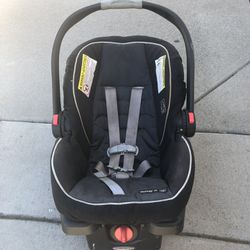 Graco Car Seat With Base 