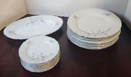 Royal Karlsbad Blue Fantasy Scalloped Edge, 8 Dinner Plates, 8 Bread Plates, Platter