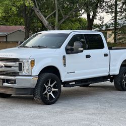 2019 Ford F-250 XLT  SuperDuty 6.7L
