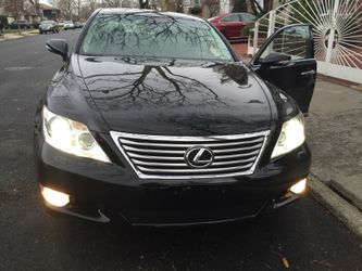 2010 Lexus ls460 L awd fully loaded