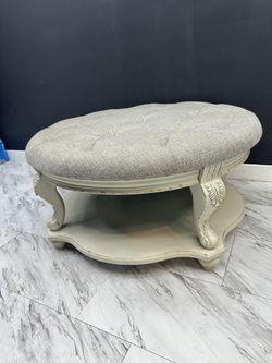 Realyn Ottoman