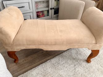 Upholstered Chaise Lounge Bench