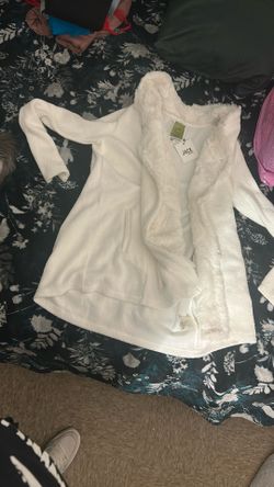 Woman’s winter sweater brand new