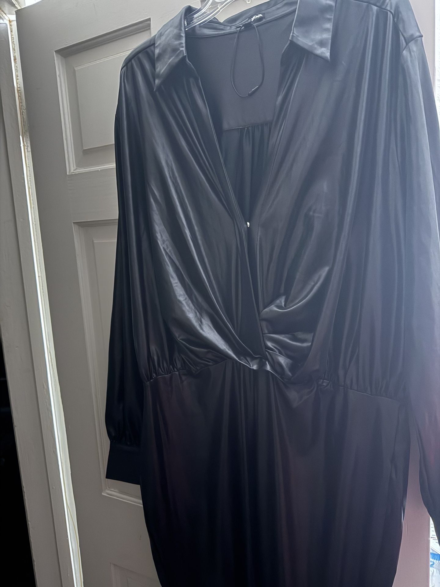 2 jumpsuits black faux leather long-sleeveless , Sleeve