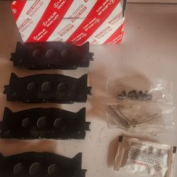 OEM TOYOTA Front & Rear Brakes 