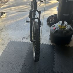 Trek Roscoe 7 Mountain Bike