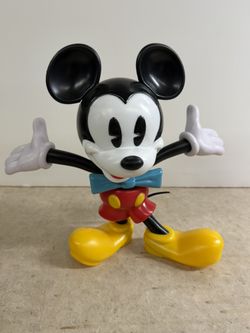Disney Parks Mickey Mouse Figure 9.75” Hard Plastic Drink Cup Disneyland NEW!!!