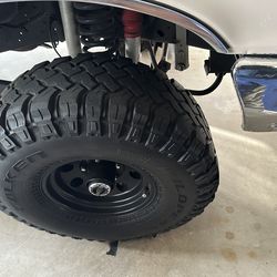 Tires 35x12.5x15