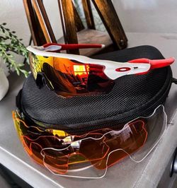 New Oakleys  Box, Pouch Cloth All Included