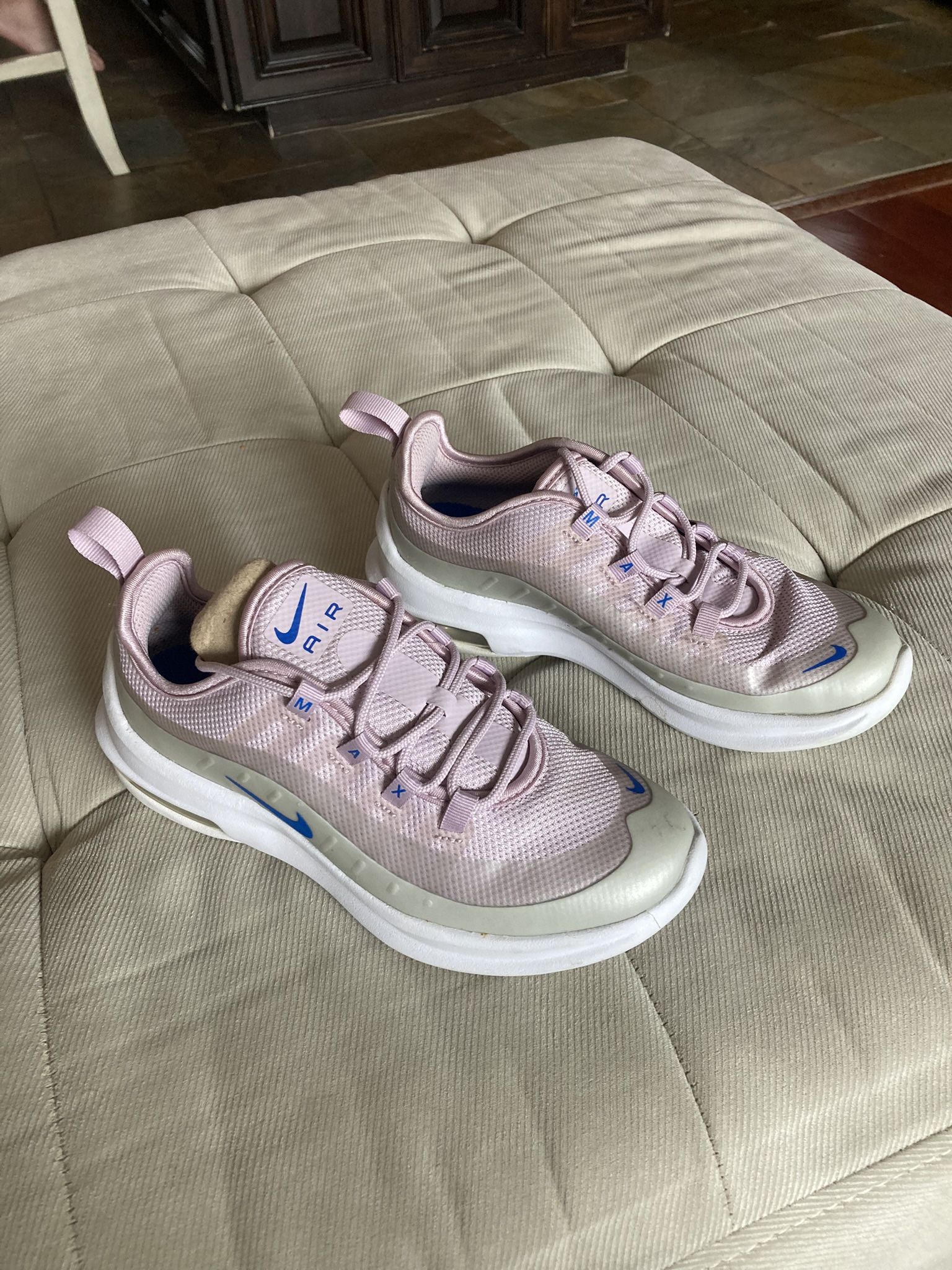 Nike Air Max Youth Size 2