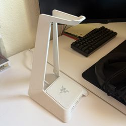 Razer Base Station V1