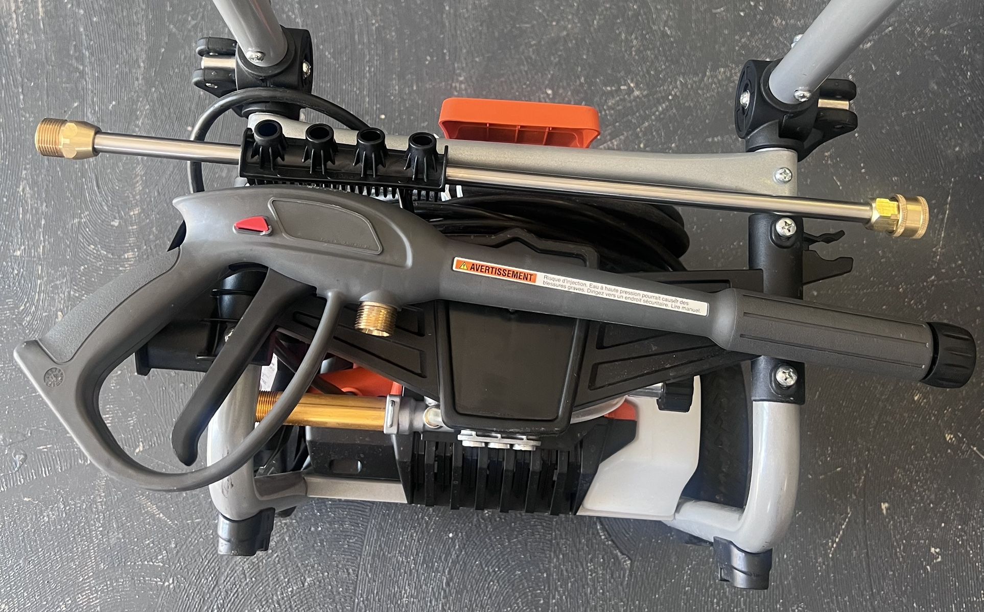 Electric Pressure Washer 2000 MAX PSI / 1.2 MAX GPM By Murray Asking price $150