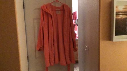 Women’s robe with hood