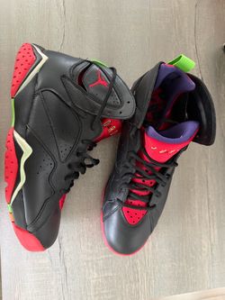 Jordan 7s size 10 120$