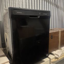 Amana Black Diswasher . Price Incluye Delivery 