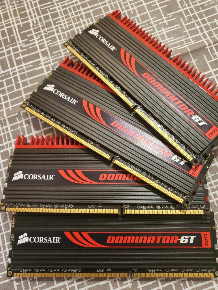 16 Gigs DDR3 Corsair Ram