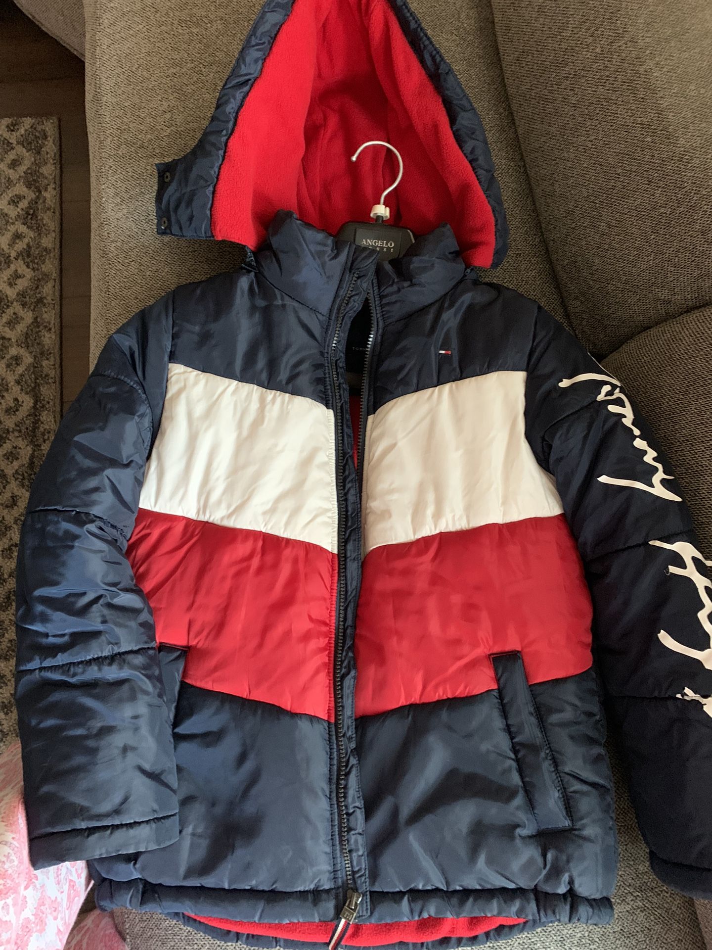 Big Boys Tommy Hilfiger Boys' Heavy OioPop Weight Hooded Puffer Jacket with Polar Fleece Lining