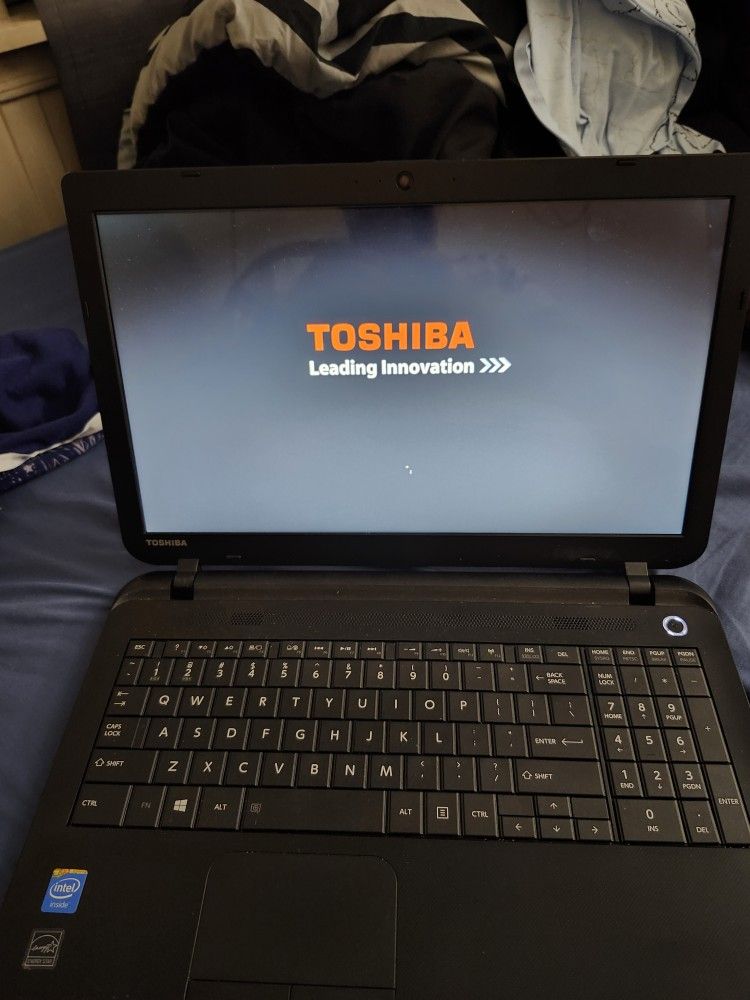 Used Toshiba Laptop - Windows 8 - Intel Processor