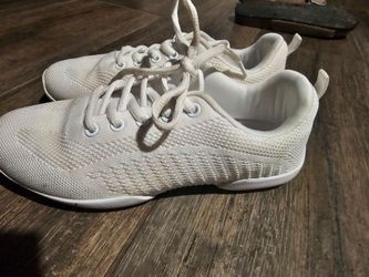 Cheer shoes size3