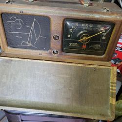 Antique Zenith Tube Radio No Speaker