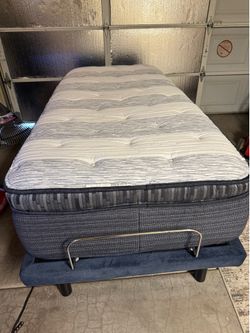 Beautyrest Platinum BackCare 3X Mattress with Adjustable Base