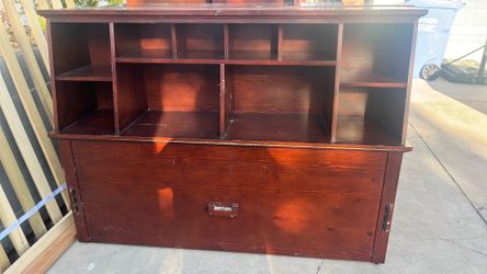 Queen frame bed and queen mattress