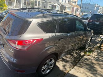 Ford Escape 2013 - $2200