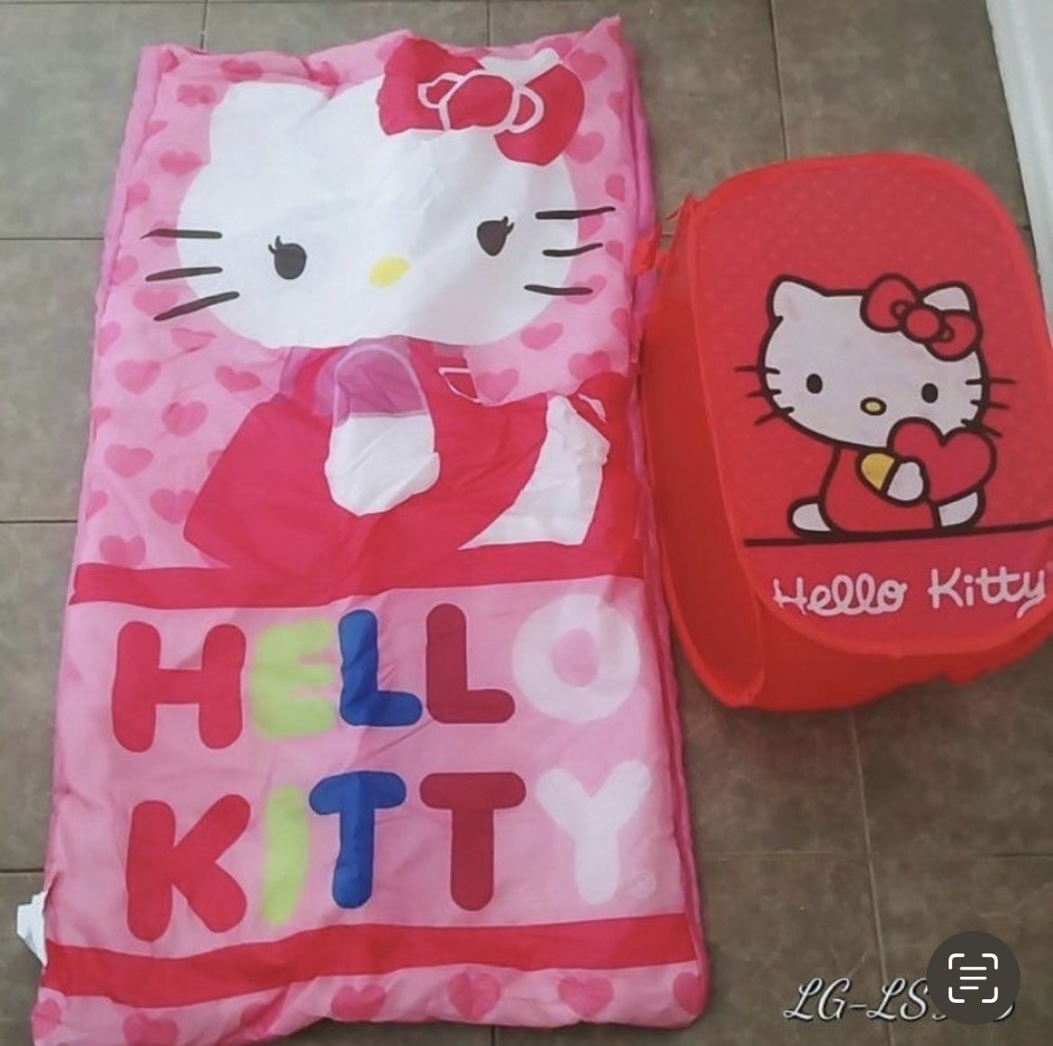 Hello kitty slumber in a hamper. Kids sleeping bag. (A)
