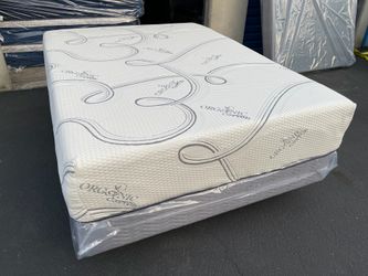 Queen Cooling Gel Hybrid Memory Foam Mattress!