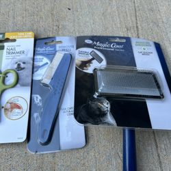 Set of 3 Pet slicker brush Nail trimmer Removes pests