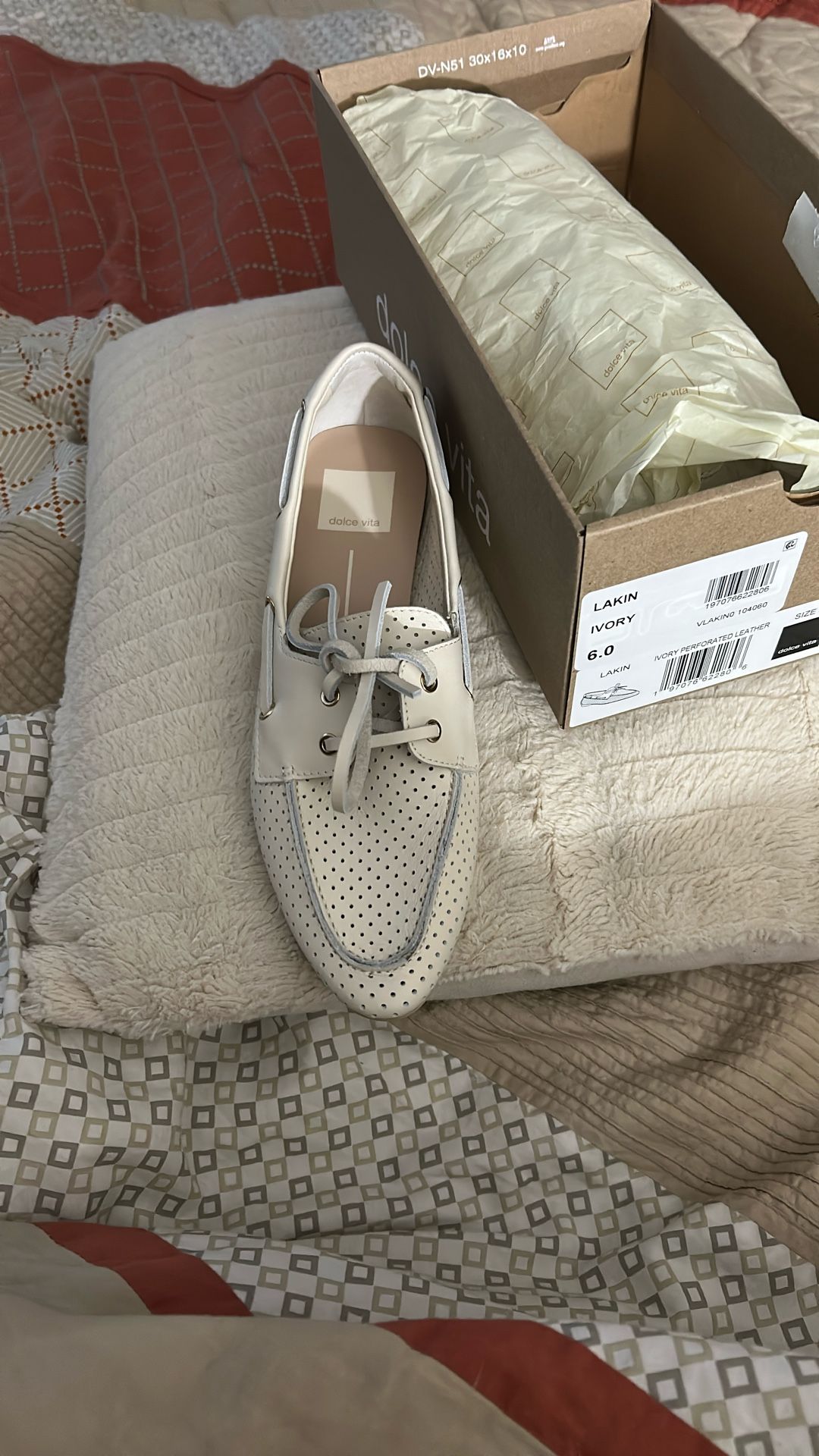 Dolce Vita Lakin Ivory New Shoes 6