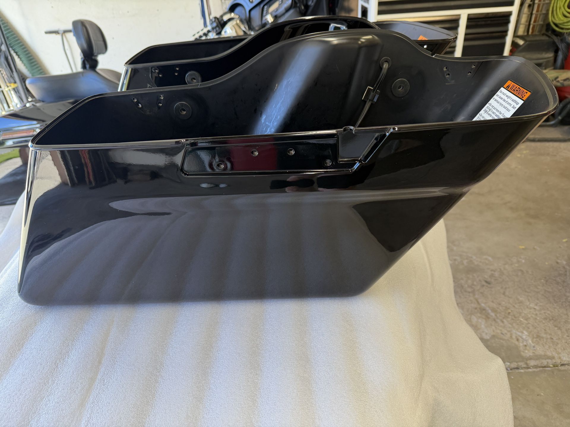 2015+ H/D Saddle Bags