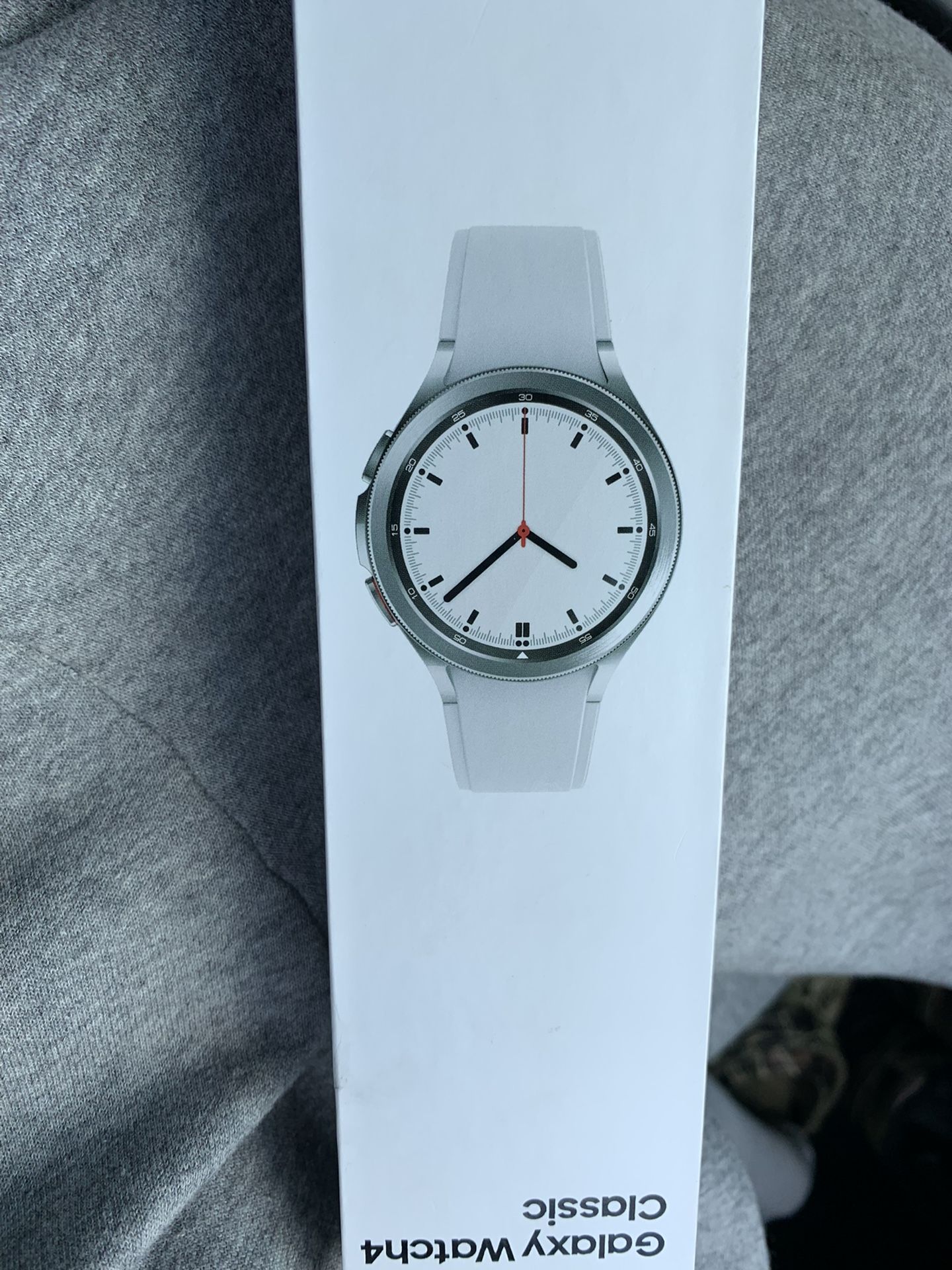 Galaxy Watch 4 Classic Brand New Hasn’t Been Open $250 $300If I Have To Travel