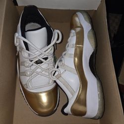 OFFER OR TRADES (TRADES MUST B SIZE 11 OR 11.5)