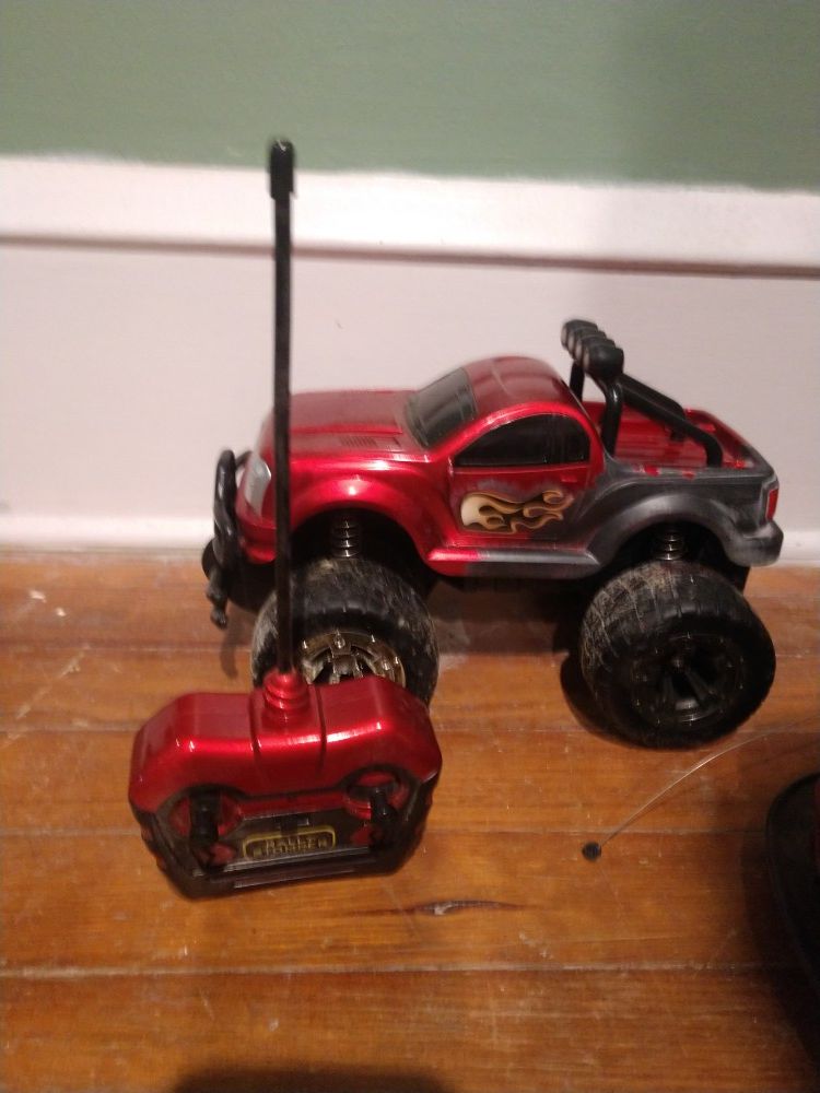 Remote control truck