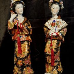 Beautiful Large 17" Porcelain Geisha Pair