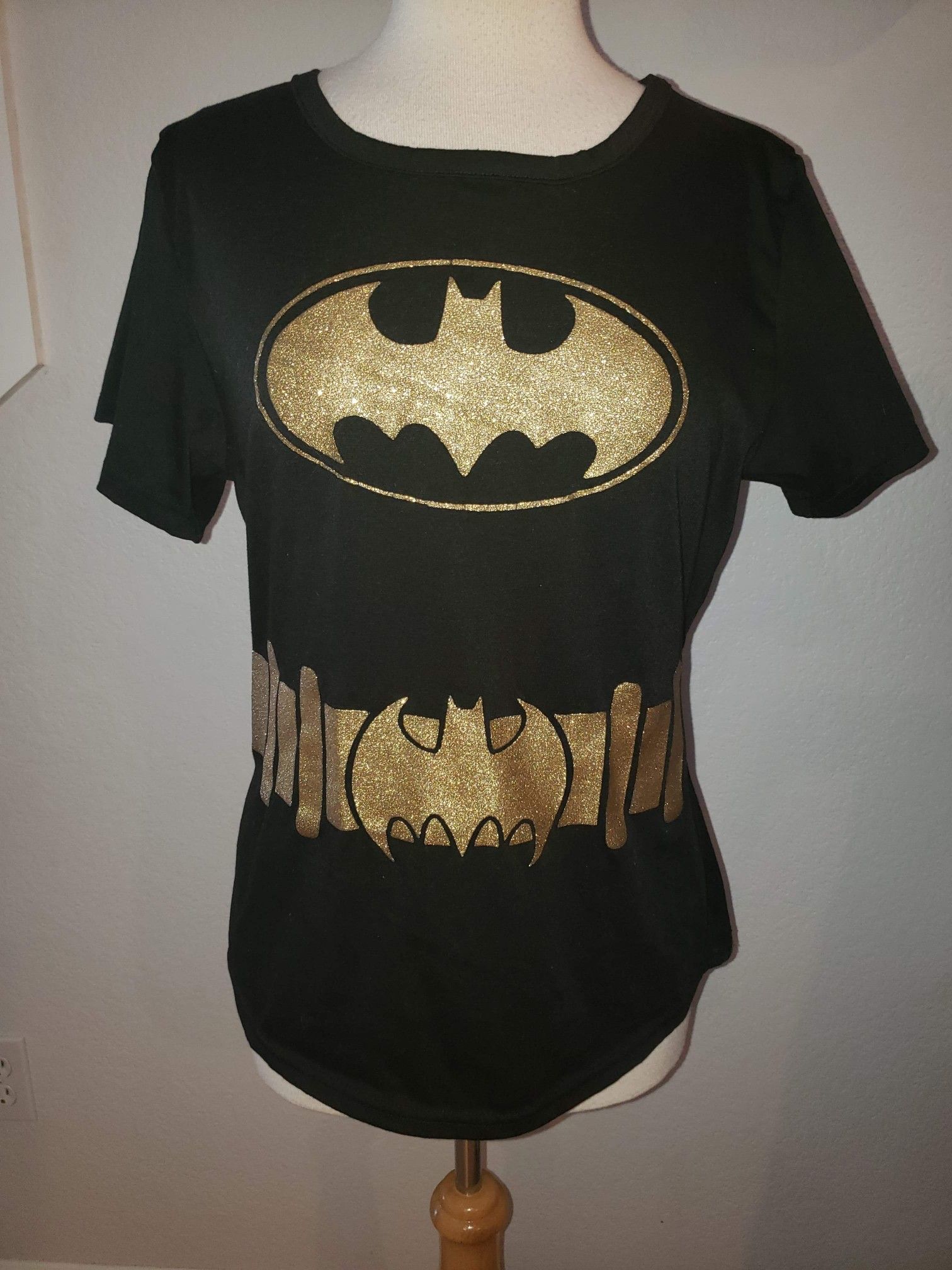 Like new, womens medium dc comic batman shirt