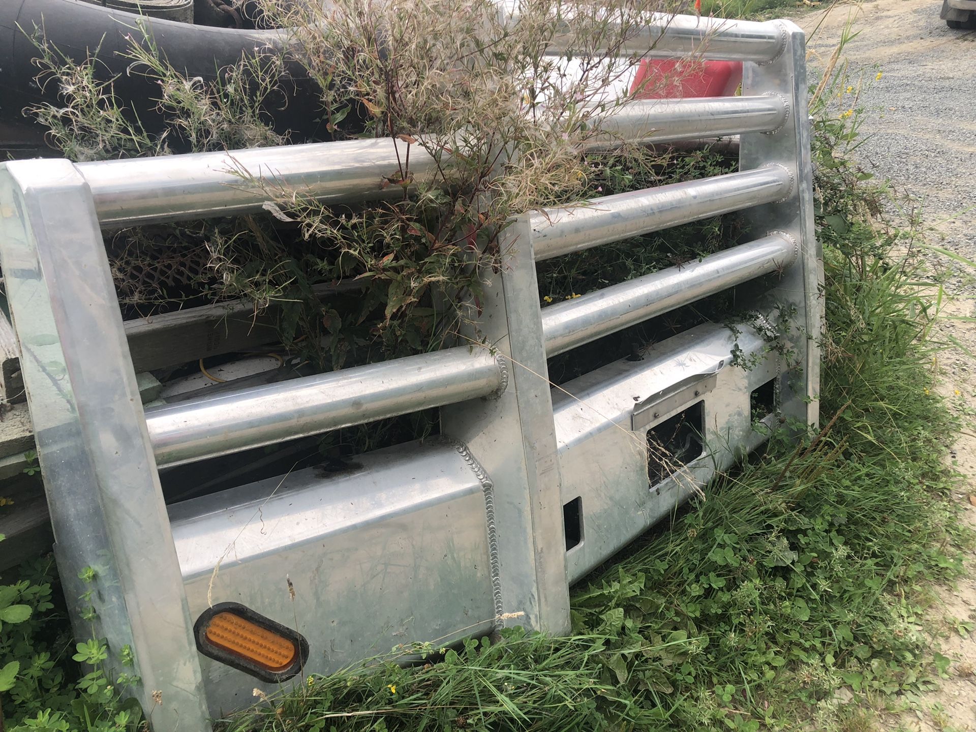 Cattle guard big truck grill cover semi truck for Sale in Lake Stevens
