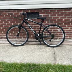 Huffy Highland Mountain Bike - 26" Wheels - 21 Speeds - M/L - Black