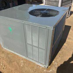 Goodman 2.5 Ton Package Heat Pump