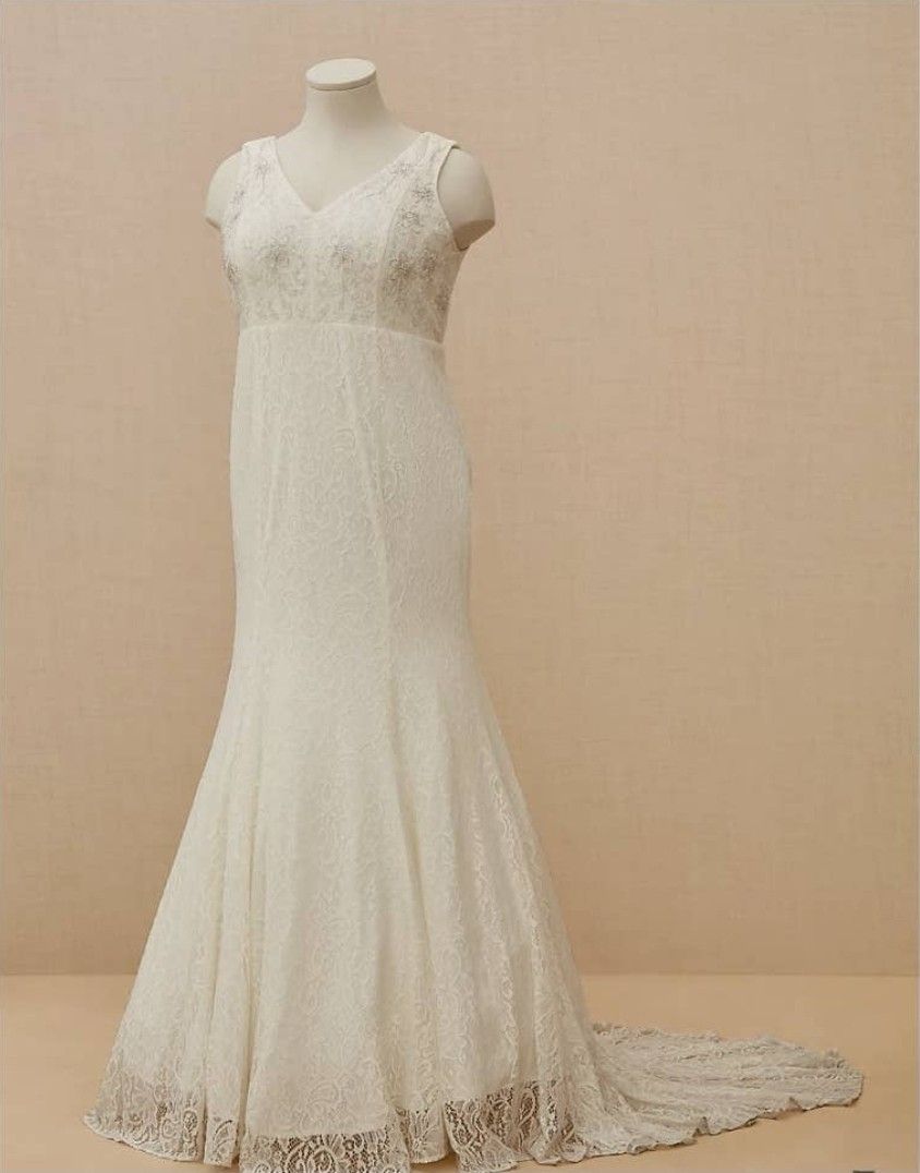 TORRID Ivory Lace Beaded Sleeveless Mermaid Wedding Dress