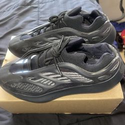 YEEZY 700 V3 ALVAH